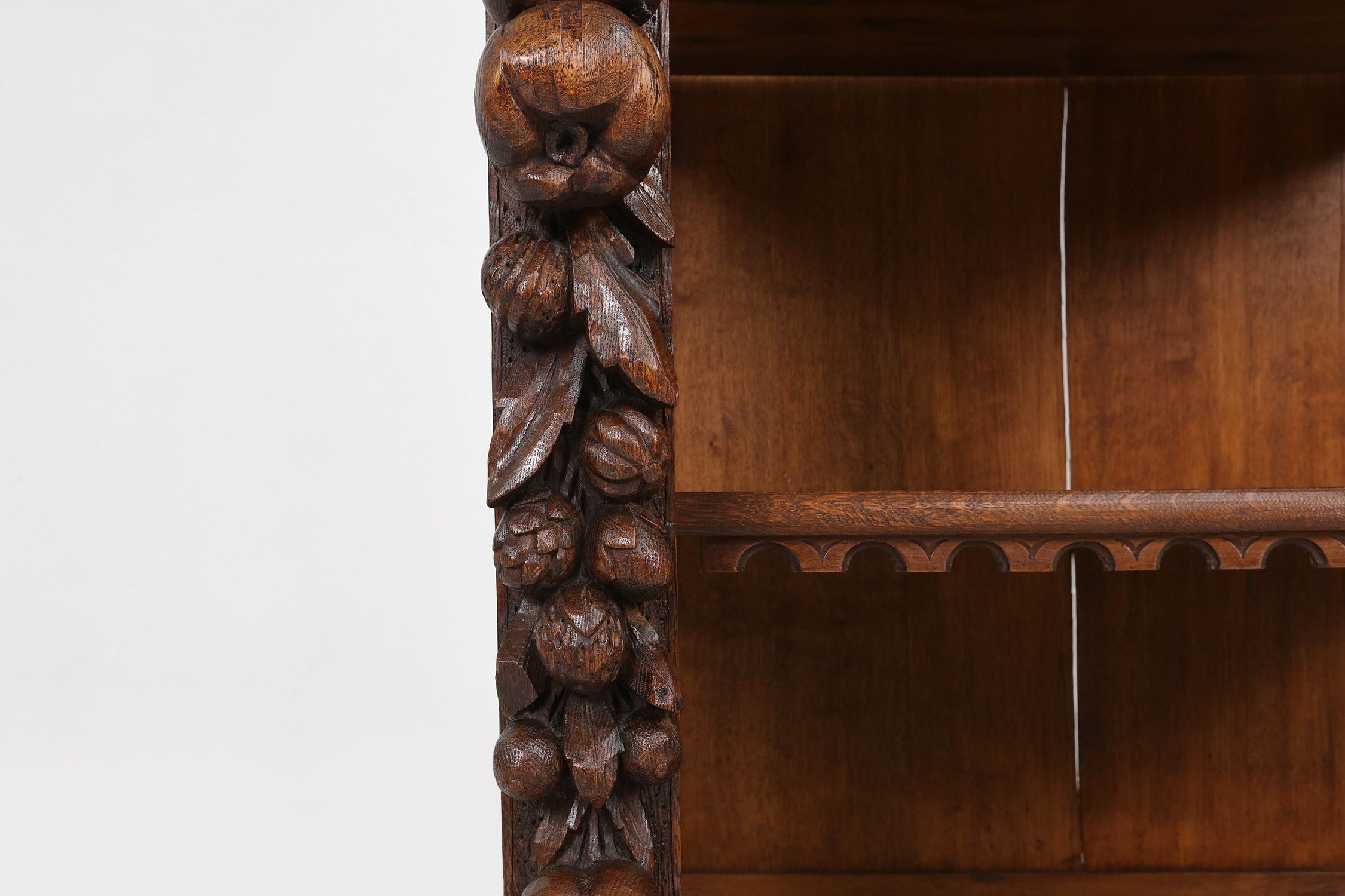 Richly decorated baroque style display case in oak, Belgium 20th centurythumbnail